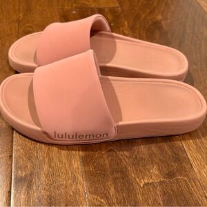 lululemon Restfeel Slide Sandals